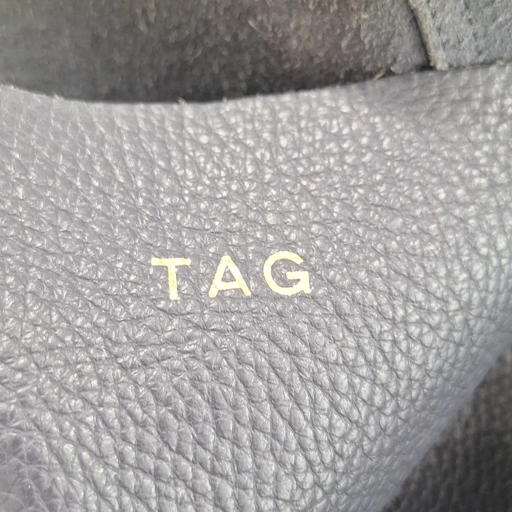 Cuyana Navy Large Leather Tote